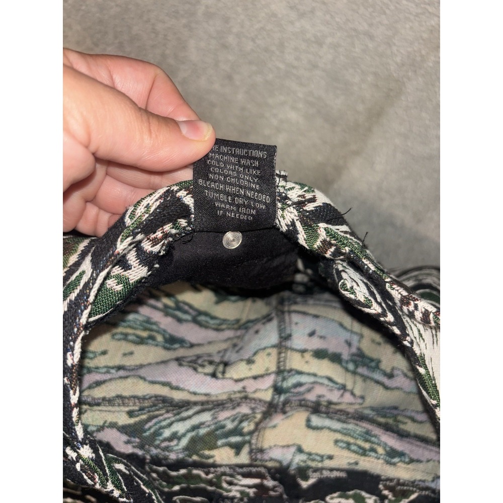 Rebel Vengeance Men Camo Fringe Tapestry Pants Skull Detail Sz 28 Measure(31x32) - Picture 9 of 15